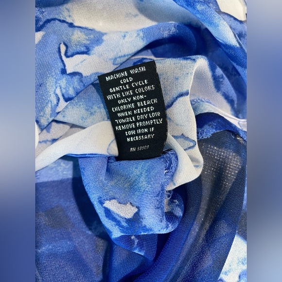 NEW Size M Slim Factor Investments 3/4 Sleeve Button Front Long Top Blue $79 - Picture 6 of 11